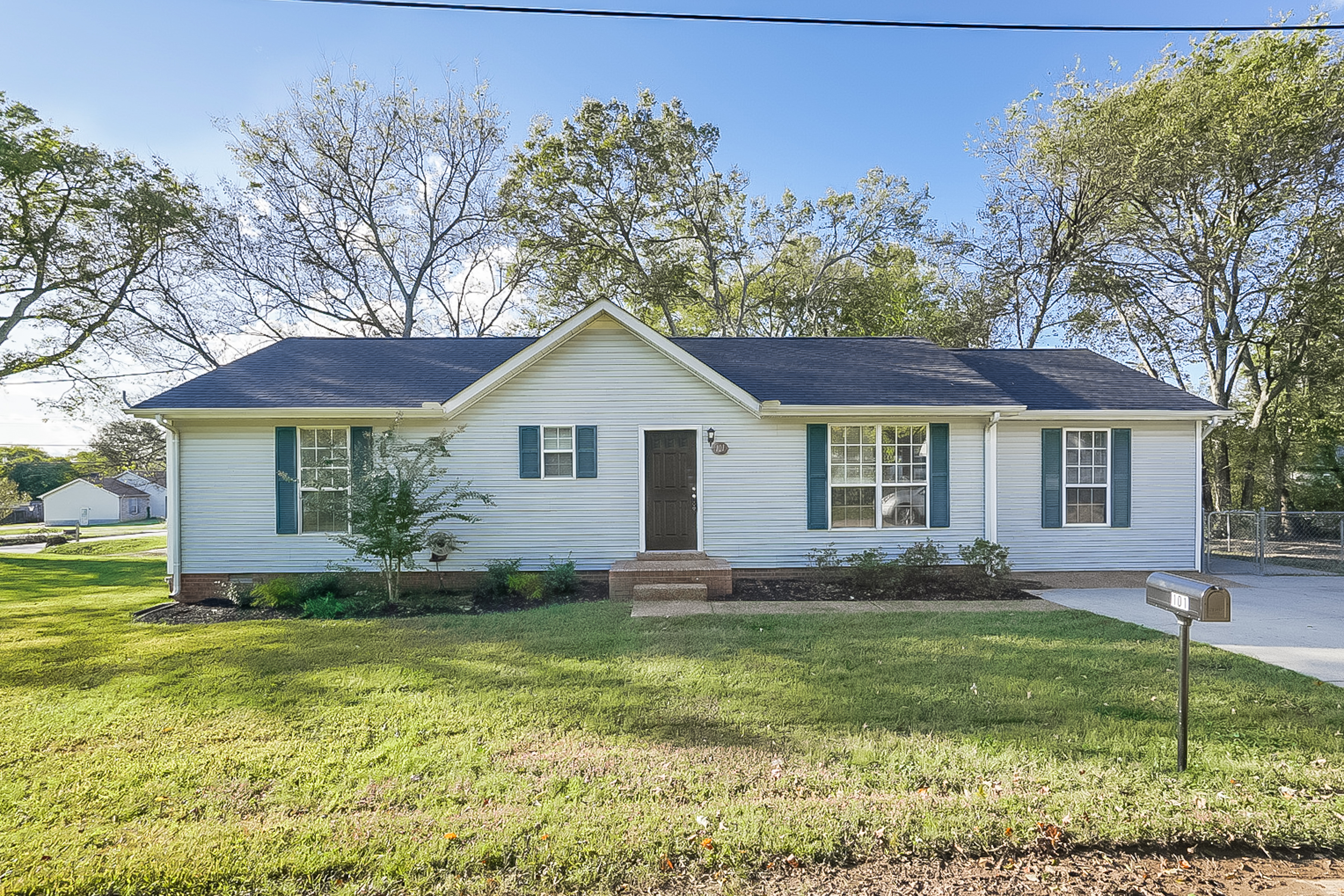 101 Cassie Bell Dr Nashville, TN 37138